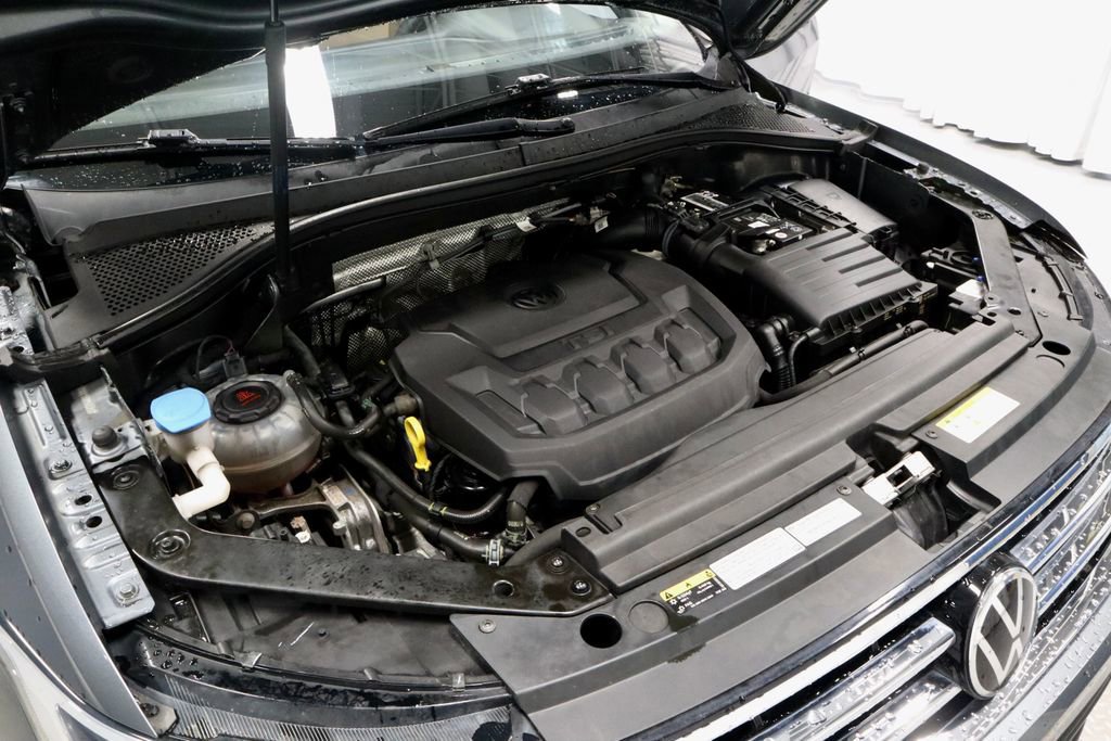 Used 2022 Volkswagen Tiguan SE image 15