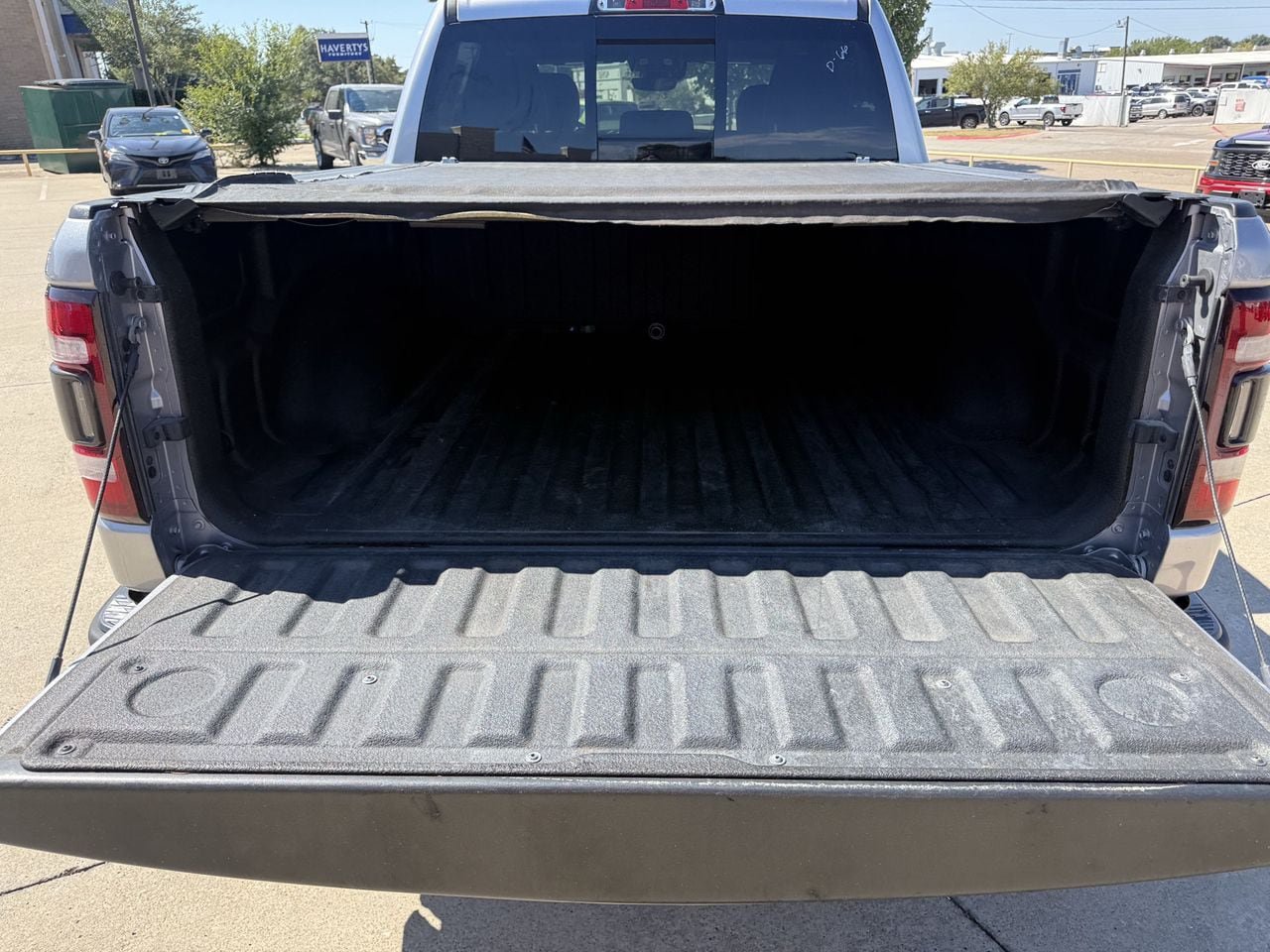 Used 2021 RAM 1500 Rebel AWD/4WD image 28
