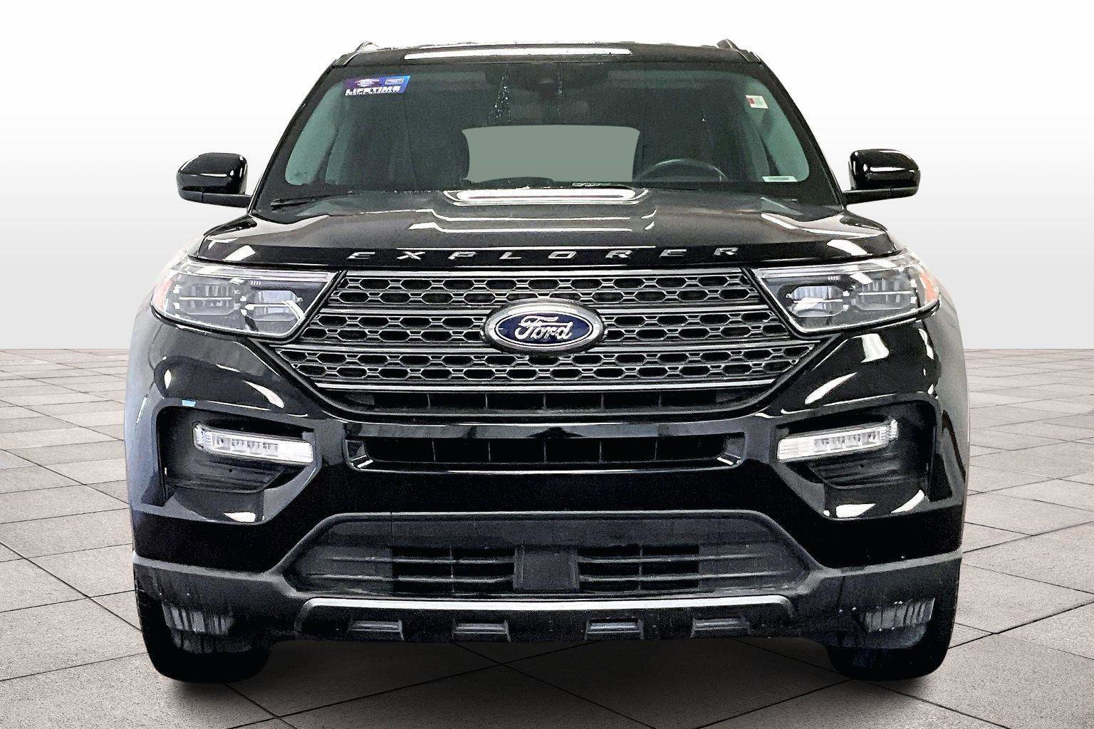 Certified 2023 Ford Explorer XLT w/ Equipment Group 202A image 6
