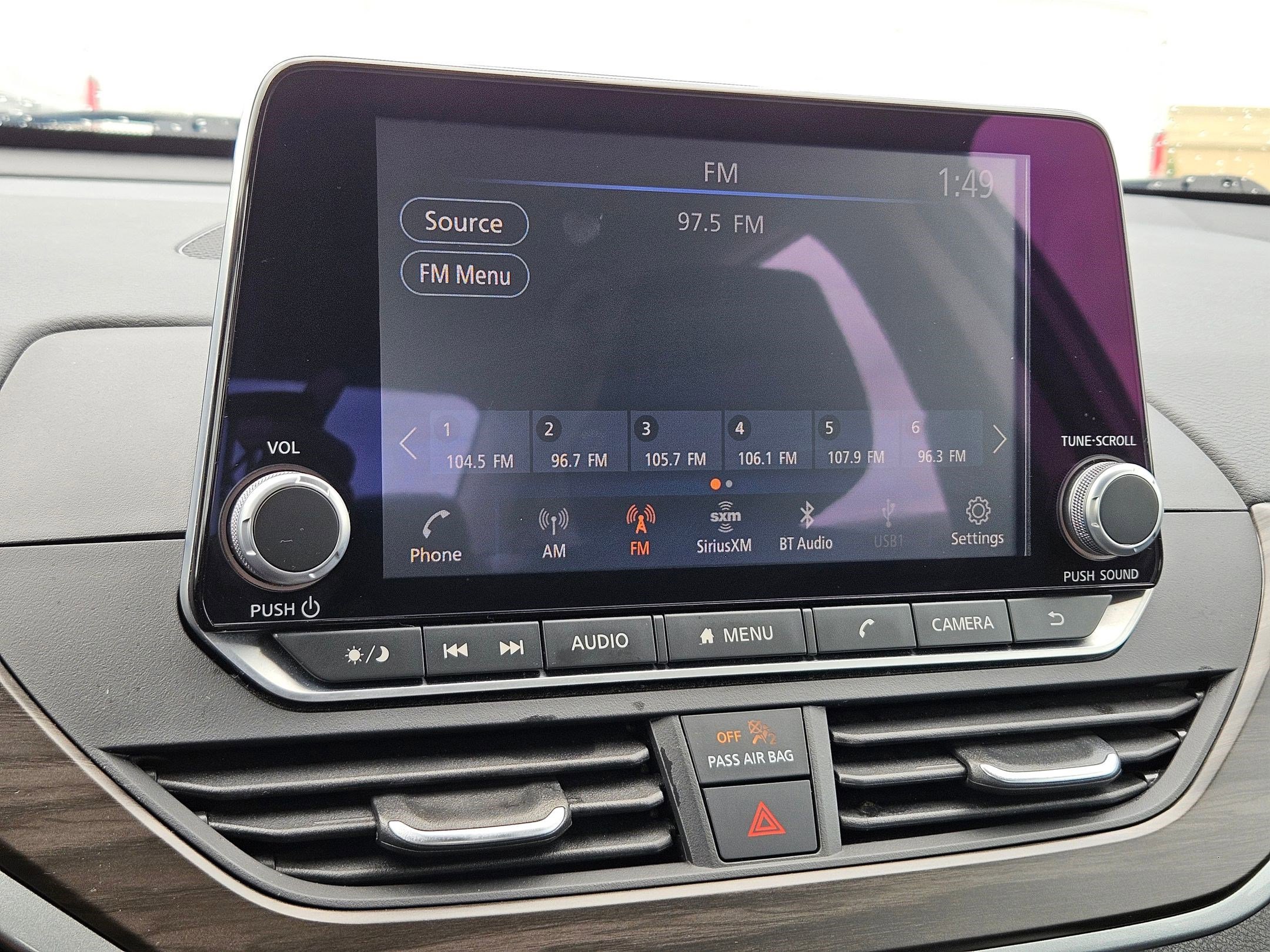 Used 2025 Nissan Altima 2.5 SV FWD image 23