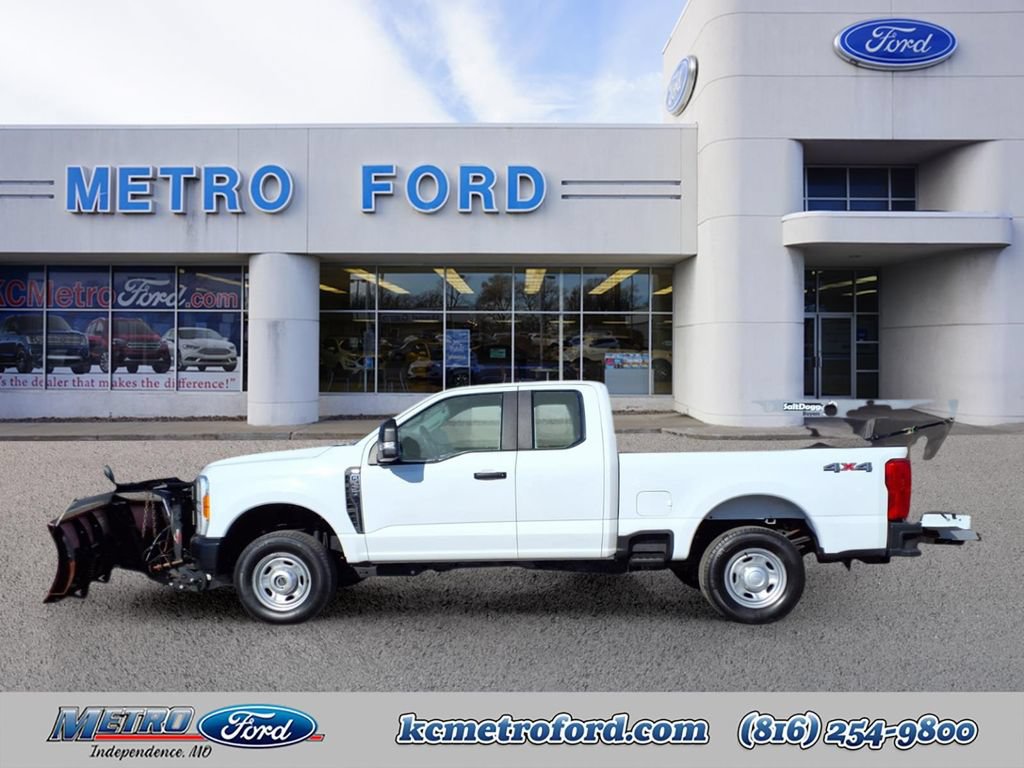 Certified 2023 Ford F250 XL w/ Snow Plow/Camper Package AWD/4WD image 6
