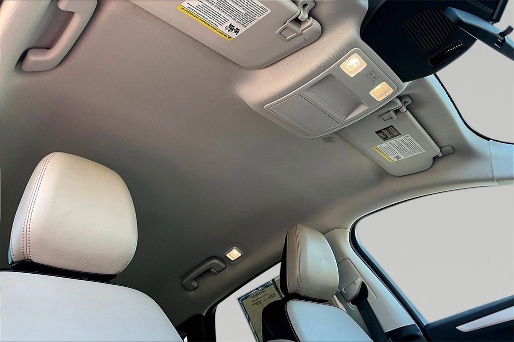 Certified 2022 Ford Escape SEL w/ Technology Package image 22