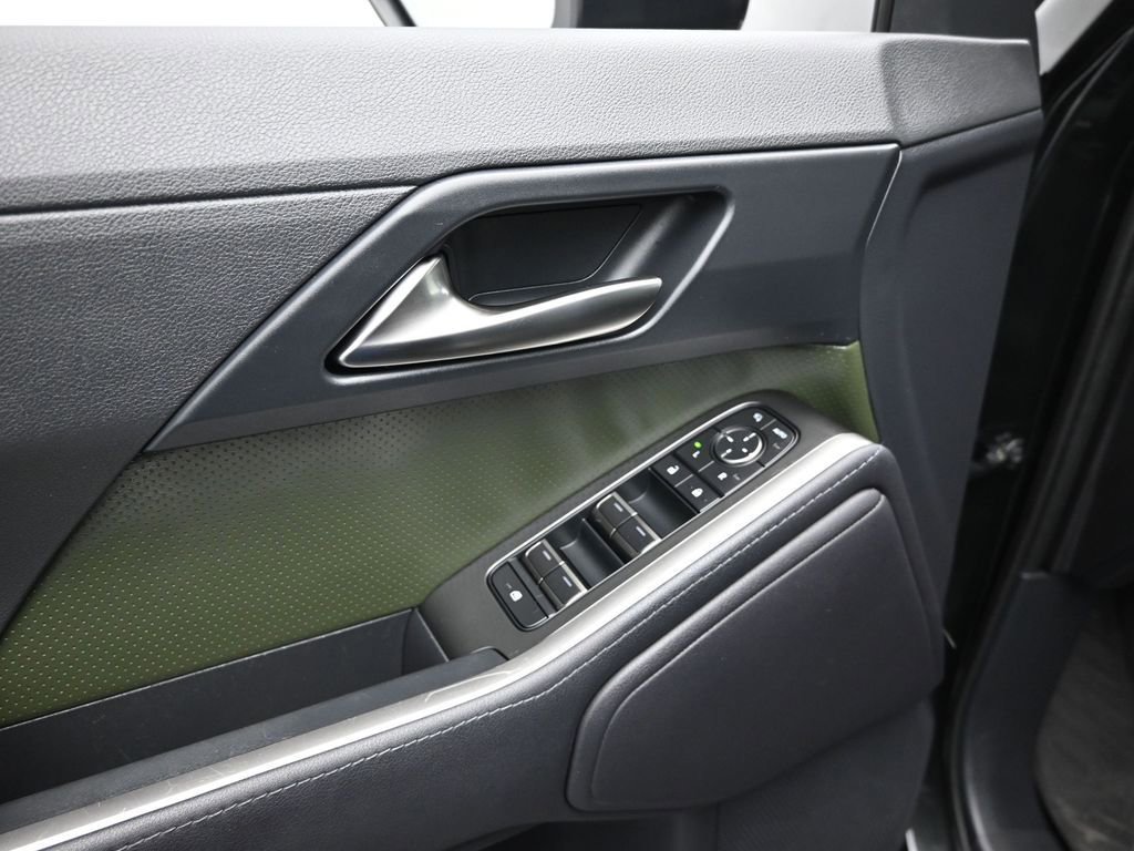 Used 2024 Lexus GX 550 image 11