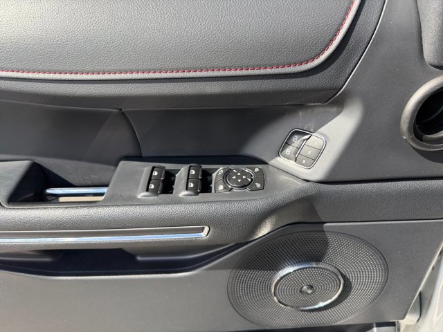 Certified 2022 Ford Expedition Limited image 13