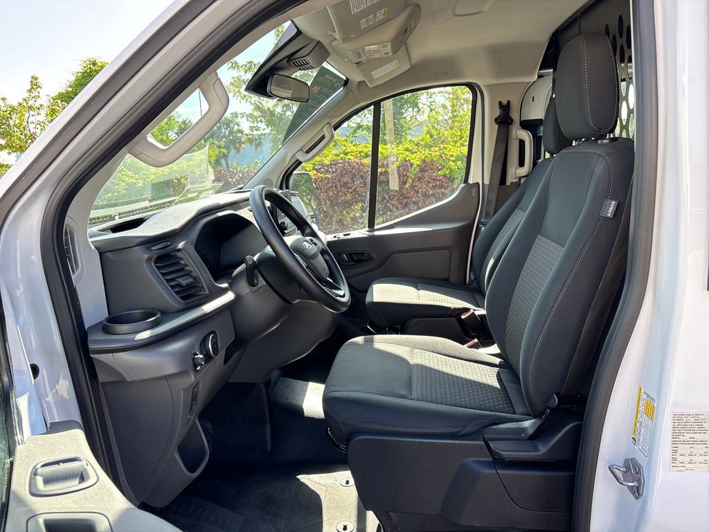 Certified 2025 Ford Transit 250 Low Roof w/ Exterior Upgrade Package RWD image 28