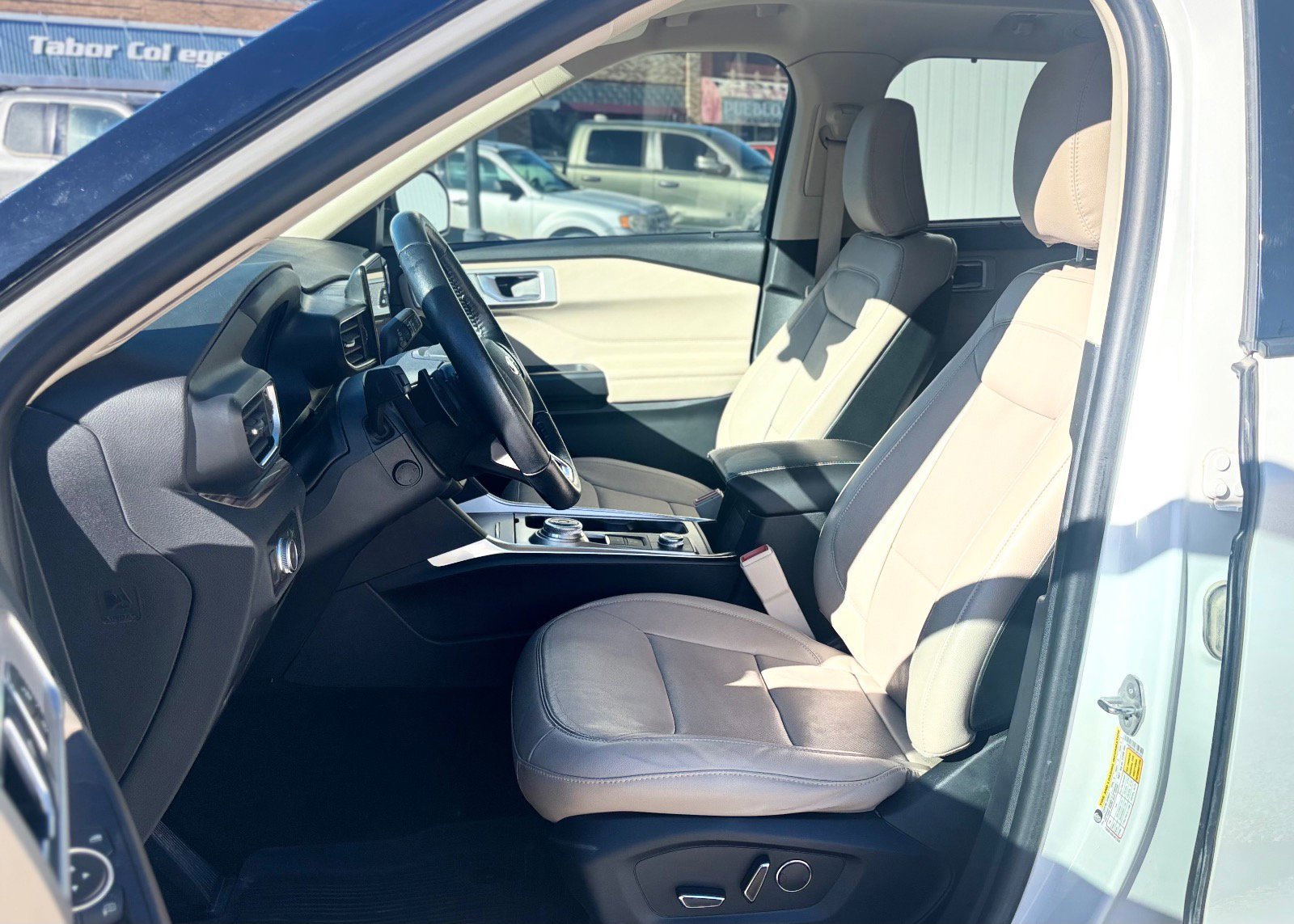 Certified 2020 Ford Explorer Limited image 23