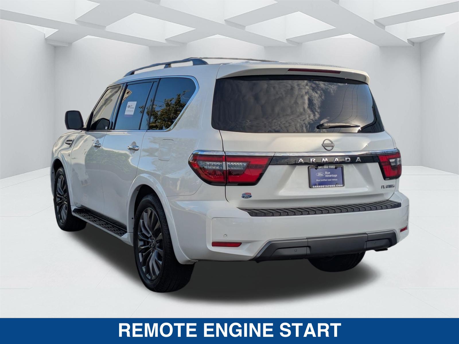 Used 2022 Nissan Armada Platinum w/ Captain's Chairs Package RWD image 7