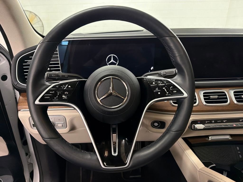 Used 2025 Mercedes-Benz GLE 450e 4MATIC image 19