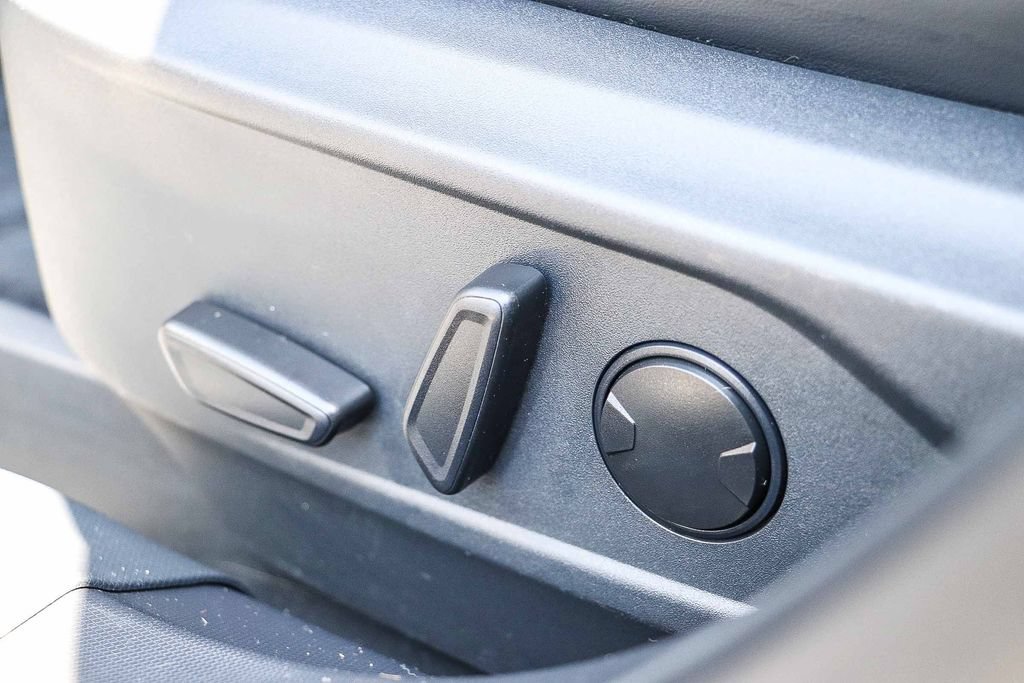 Certified 2022 Ford Mustang Mach-E Premium AWD/4WD image 24