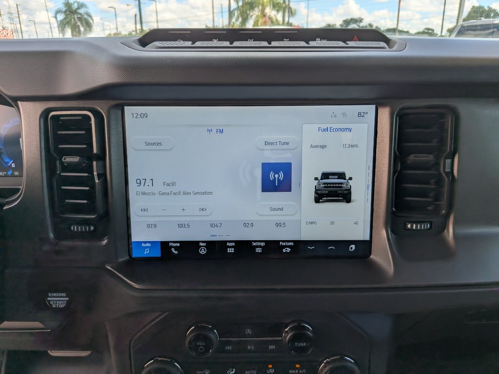 Certified 2025 Ford Bronco Badlands AWD/4WD image 21