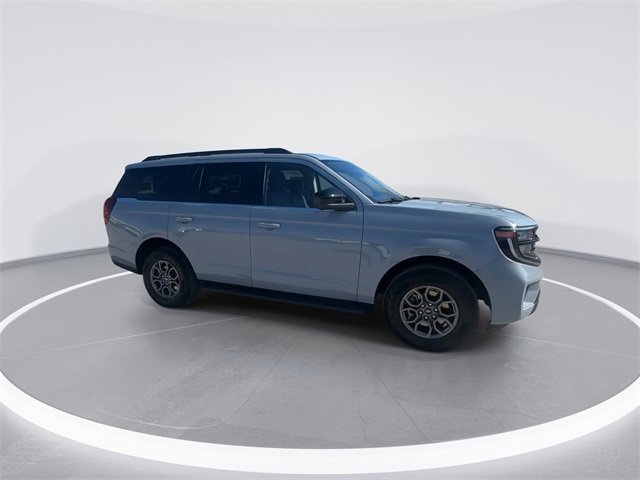 Certified 2025 Ford Expedition Active image 3