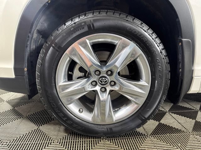 Used 2019 Toyota Highlander Limited AWD/4WD image 10