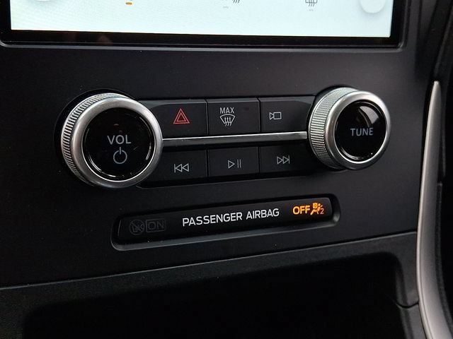 Certified 2022 Ford Edge SE w/ Black Appearance Package AWD/4WD image 15