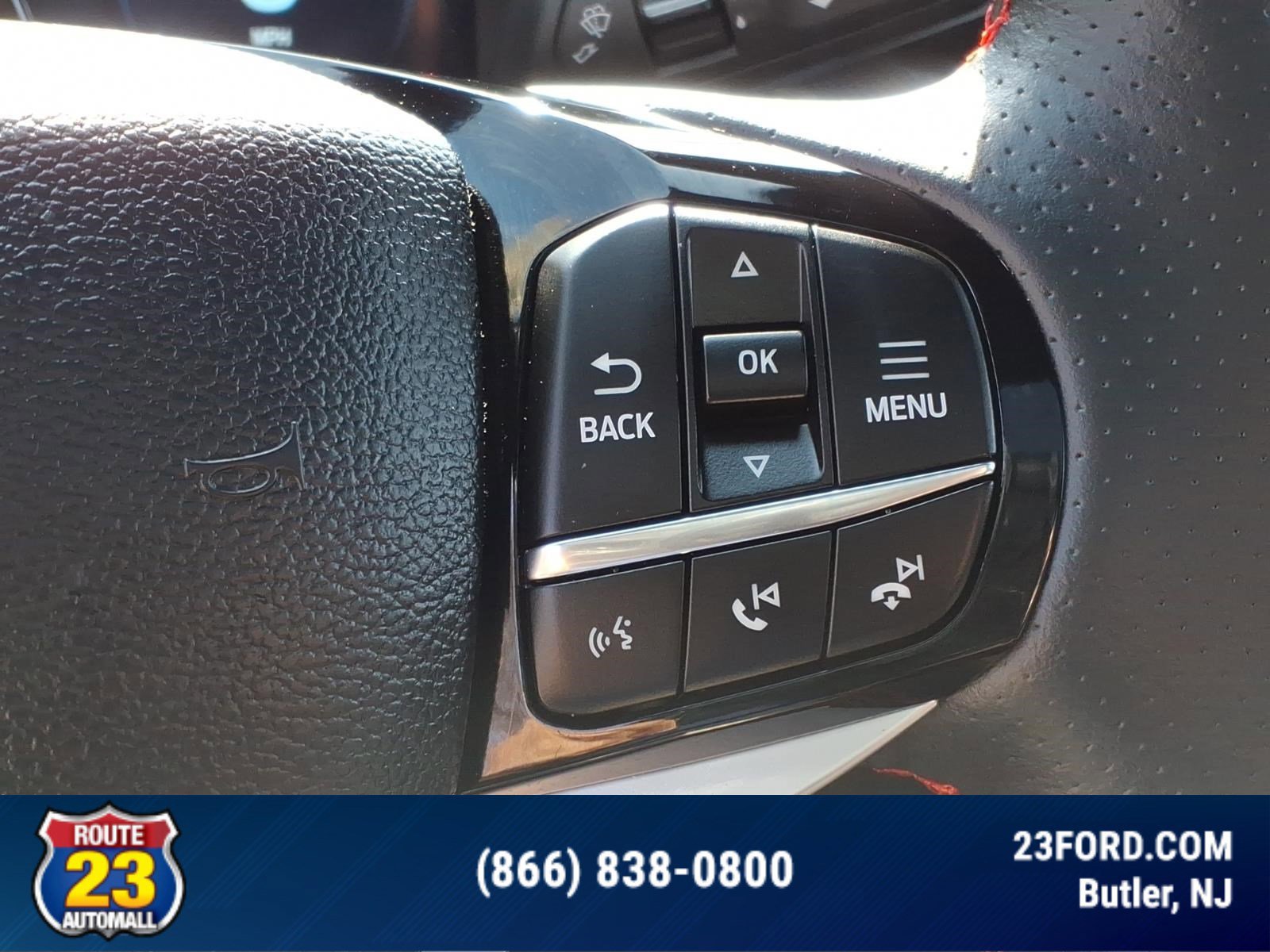 Certified 2025 Ford Explorer ST-Line w/ Premium Package AWD/4WD image 15