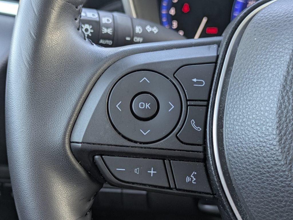 Used 2022 Toyota Corolla XSE FWD image 24