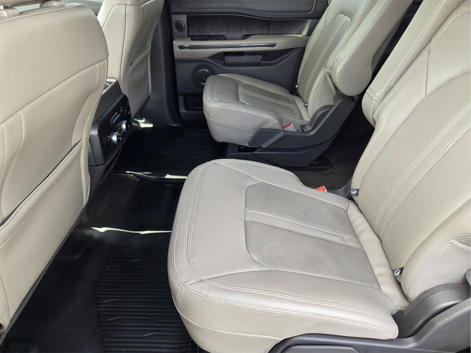 Certified 2021 Ford Expedition Max Limited RWD image 34