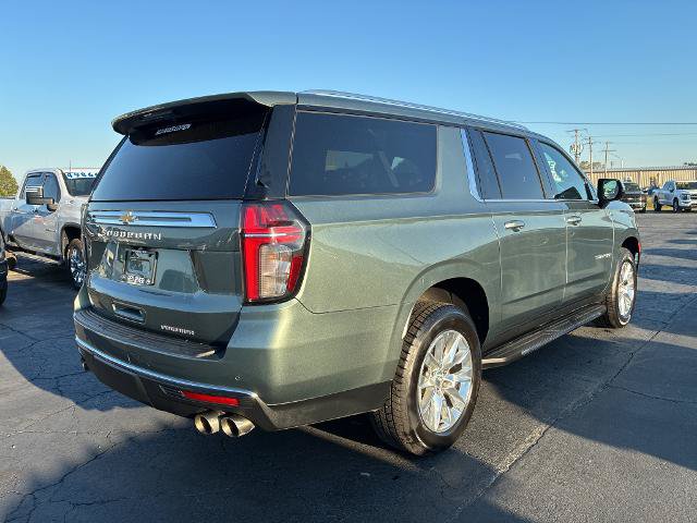 Used 2023 Chevrolet Suburban Premier RWD image 5
