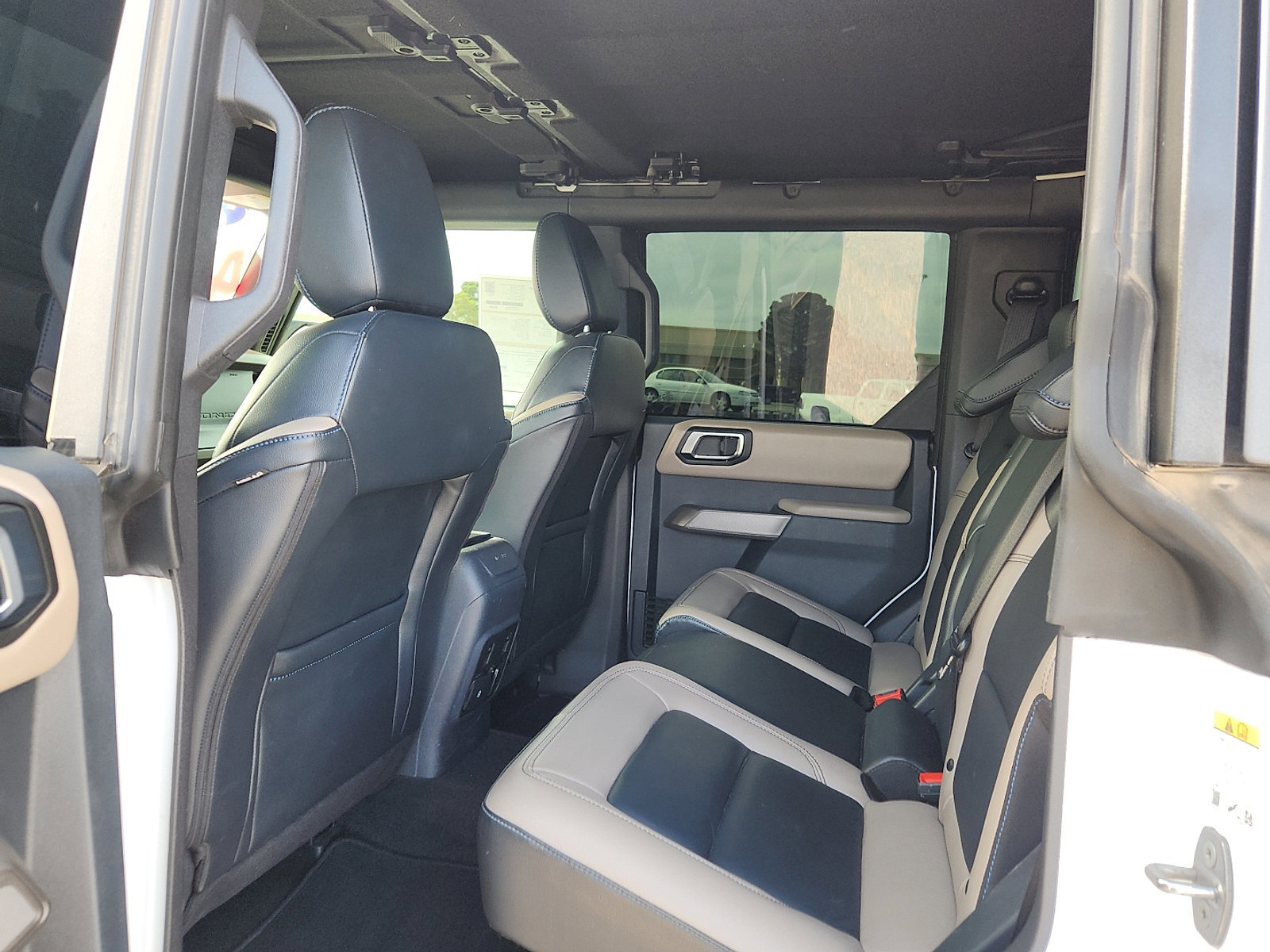 Certified 2023 Ford Bronco Wildtrak image 9