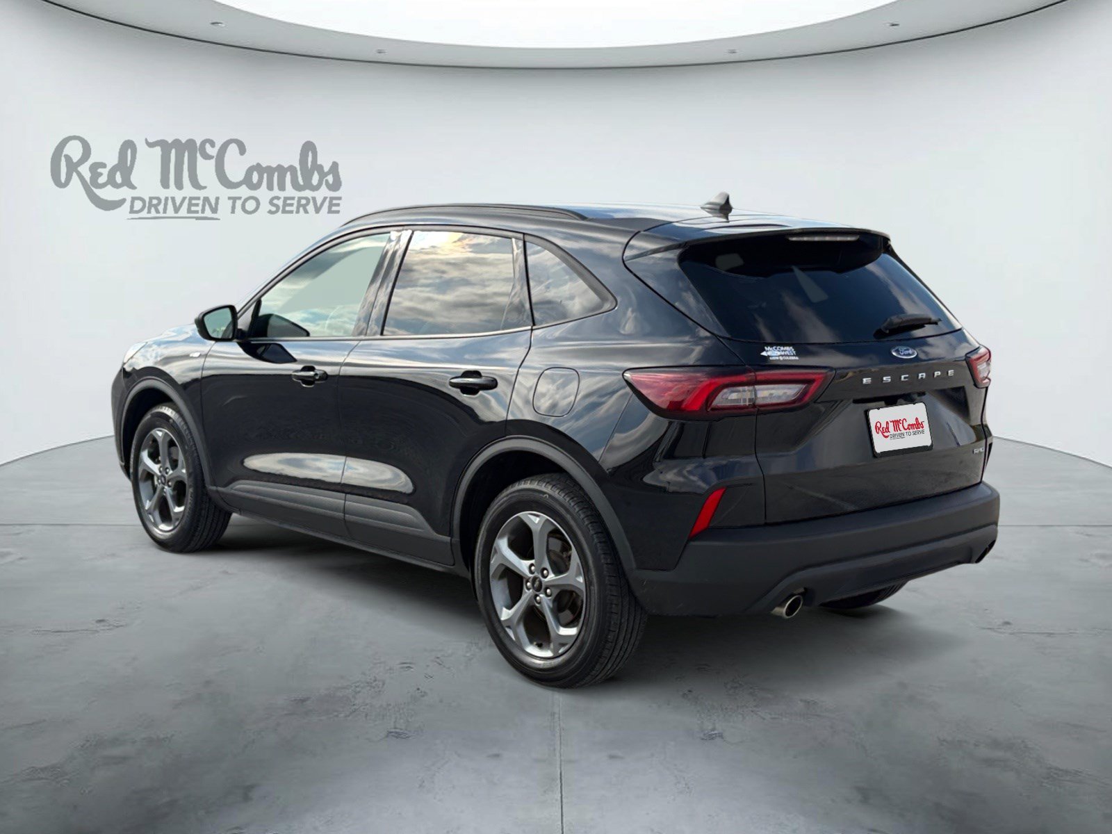 Certified 2025 Ford Escape ST-Line AWD/4WD image 7