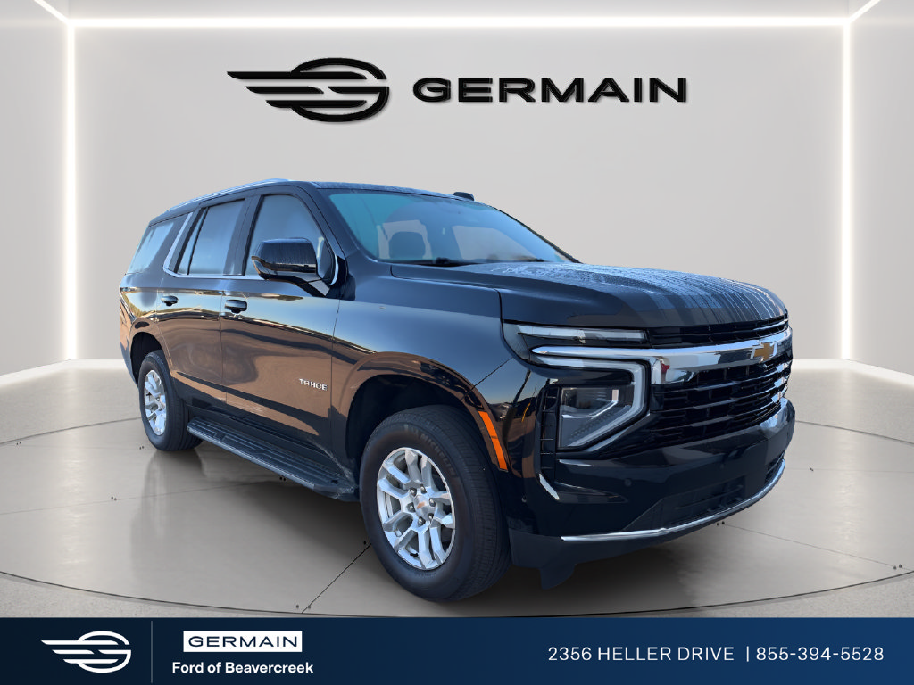 Used 2025 Chevrolet Tahoe LS AWD/4WD image 2