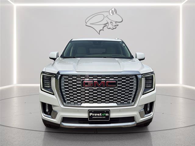 Used 2023 GMC Yukon XL Denali AWD/4WD image 8