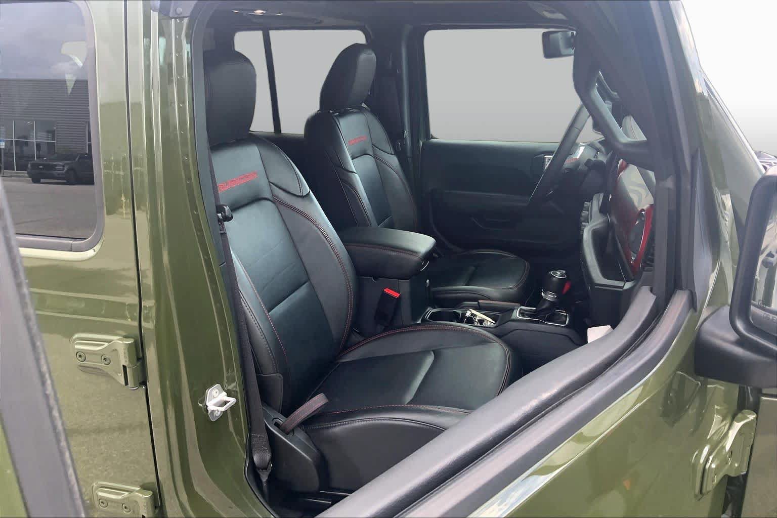 Used 2023 Jeep Wrangler Unlimited Rubicon AWD/4WD image 9