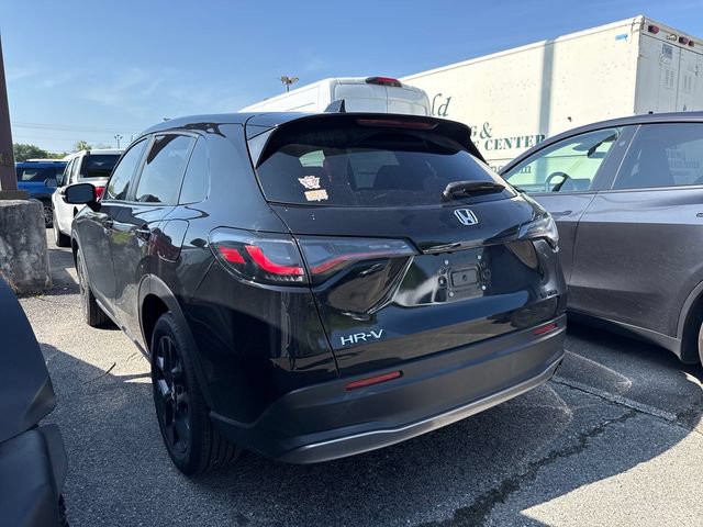 Used 2024 Honda HR-V Sport image 3