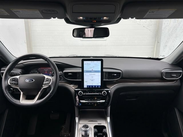 Certified 2023 Ford Explorer Limited w/ Limited Technology Package AWD/4WD image 10