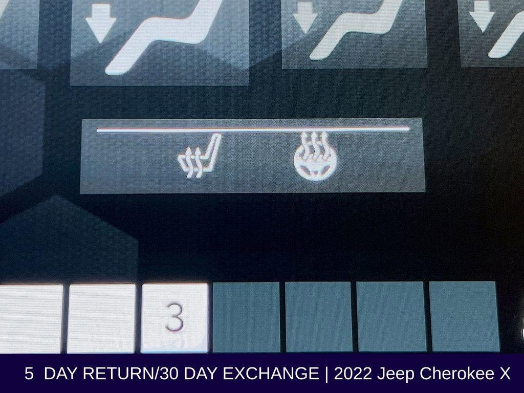 Used 2022 Jeep Cherokee Latitude image 24
