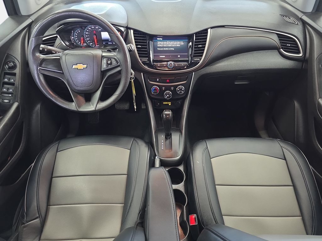 Used 2020 Chevrolet Trax LS FWD image 9