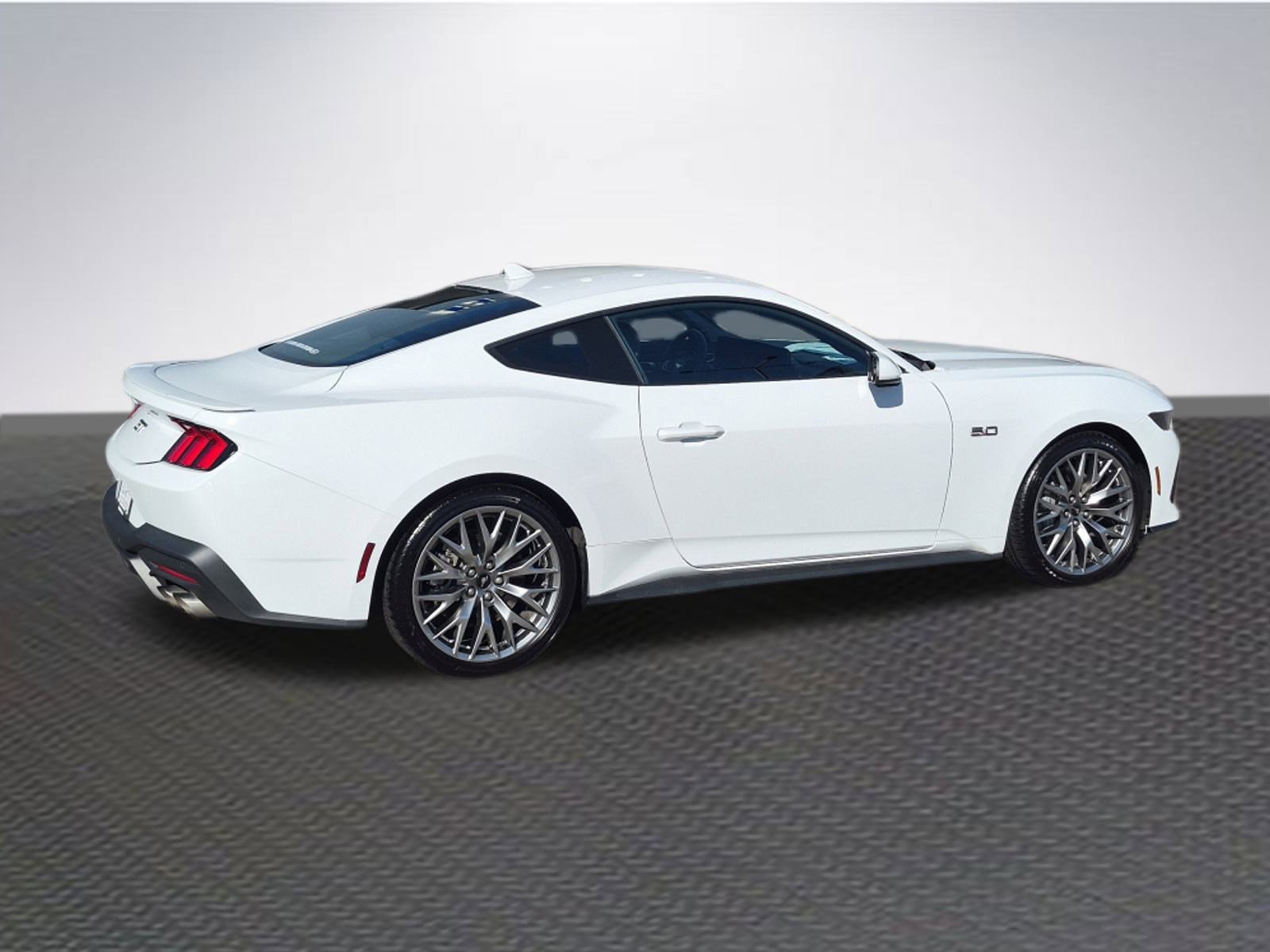 Certified 2025 Ford Mustang GT Premium image 4