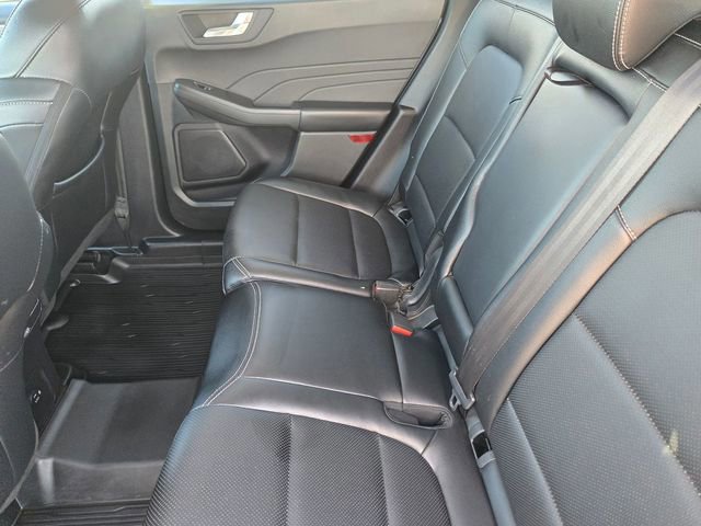 Certified 2022 Ford Escape Titanium image 8