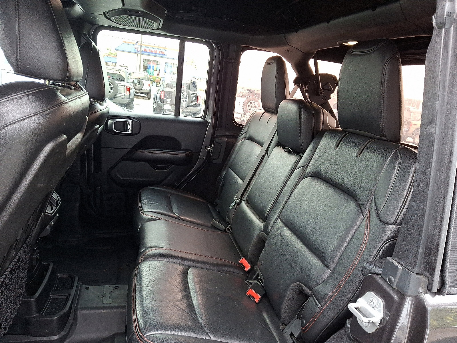 Used 2018 Jeep Wrangler Unlimited Rubicon w/ Dual Top Group image 10