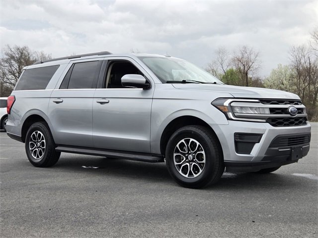 Certified 2024 Ford Expedition Max XLT image 7