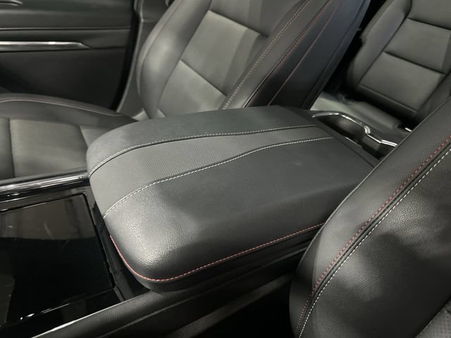 Used 2025 Chevrolet Traverse Z71 w/ Enhanced Driving Package AWD/4WD image 28