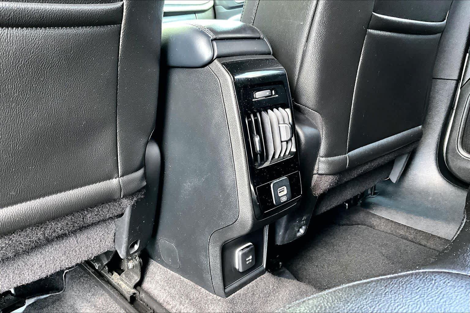 Used 2024 Jeep Compass Latitude AWD/4WD image 36