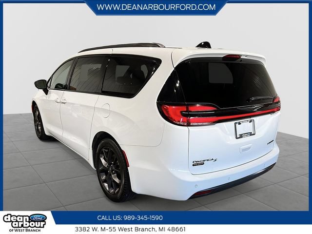 Used 2025 Chrysler Pacifica Limited FWD image 4