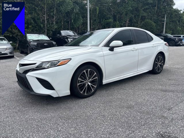 Used 2020 Toyota Camry SE image 1