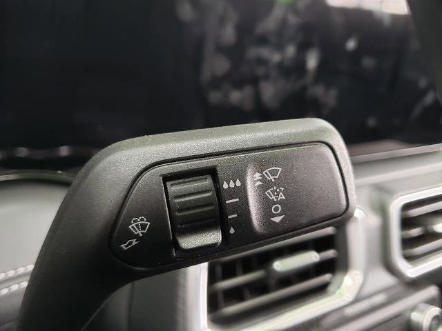 Certified 2025 Ford Mustang Premium w/ Wheel & Stripe Package image 24