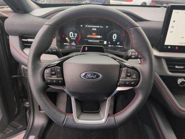 Certified 2025 Ford Explorer ST-Line w/ ST-Line Street Pack image 18