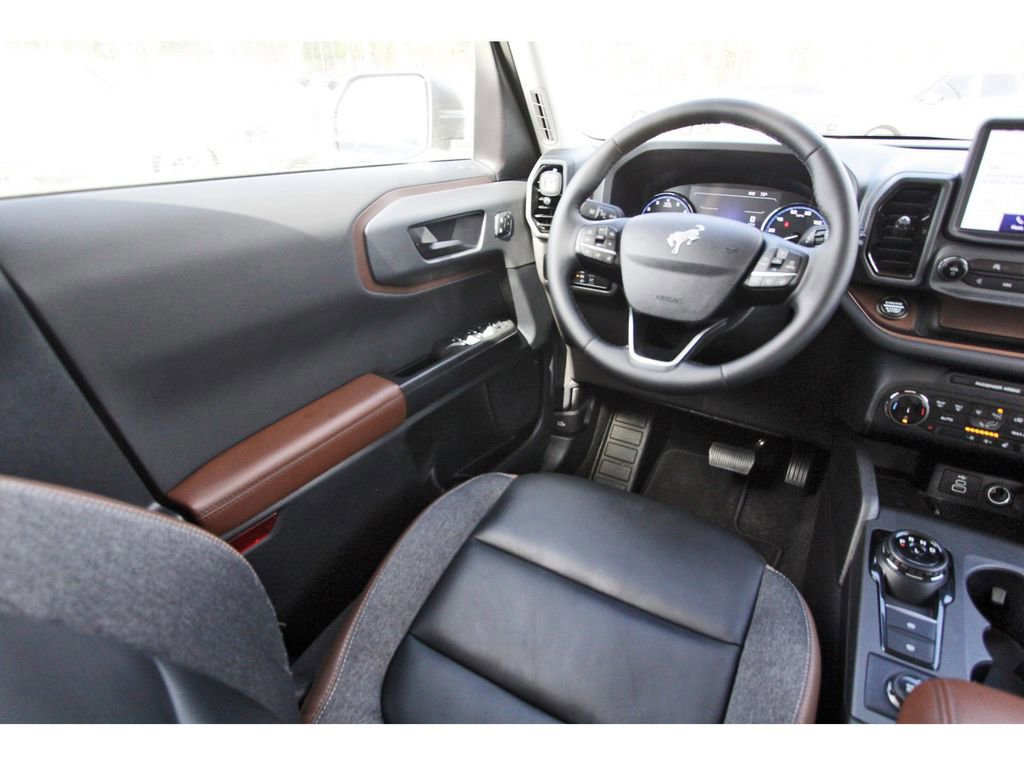 Certified 2024 Ford Bronco Sport Outer Banks w/ Tech Package image 11