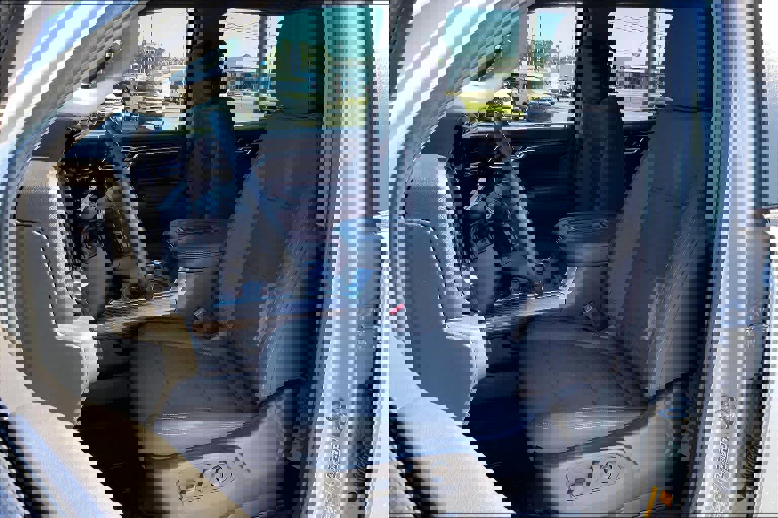 Used 2022 Chevrolet Silverado 1500 LT w/ Z71 Off-Road Package image 9