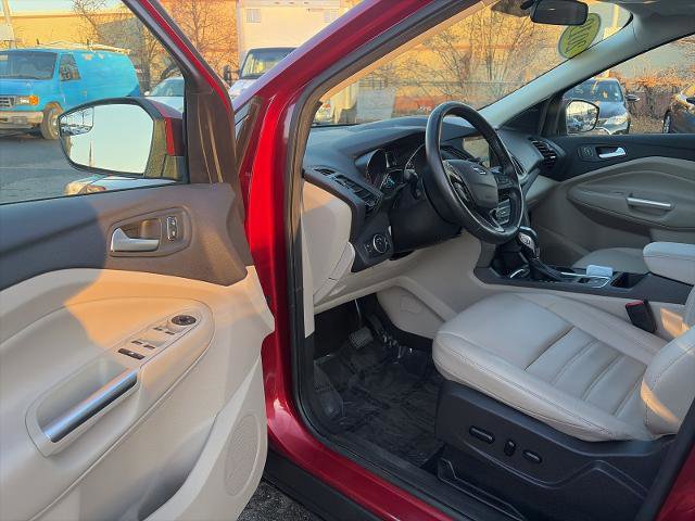 Certified 2019 Ford Escape SEL image 27