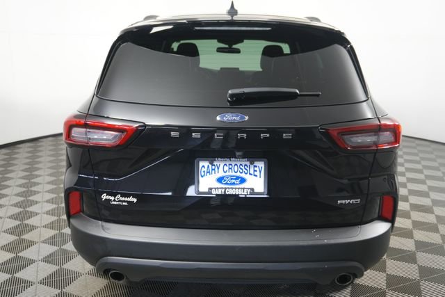 Certified 2025 Ford Escape ST-Line AWD/4WD image 4