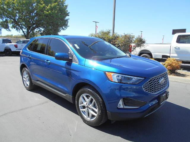 Certified 2024 Ford Edge SEL w/ Convenience Package AWD/4WD image 2