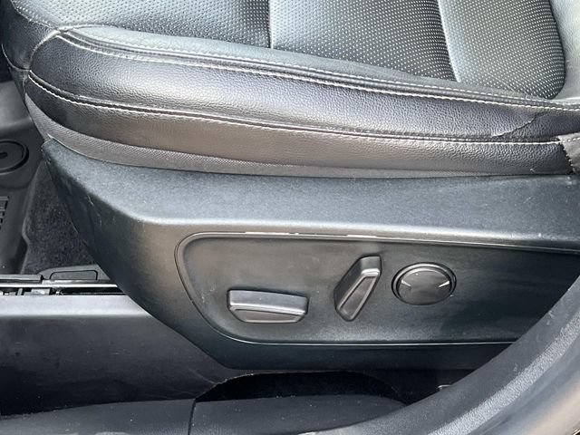 Certified 2020 Ford Escape Titanium AWD/4WD image 20
