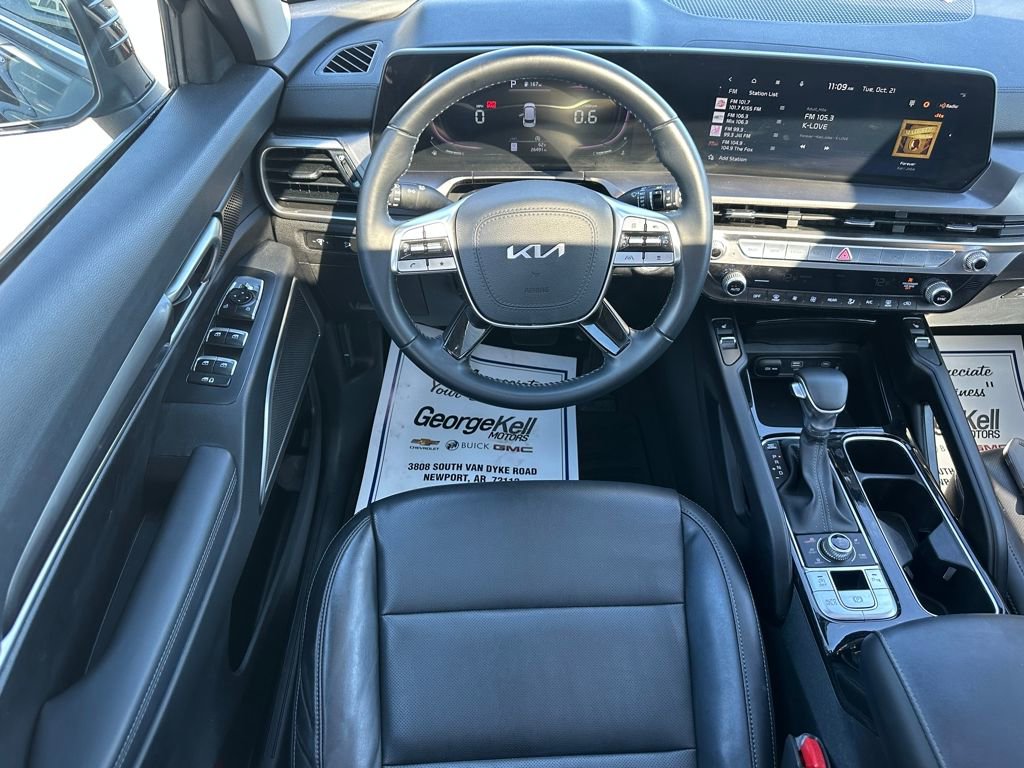 Used 2024 Kia Telluride S w/ S Sunroof Package image 6