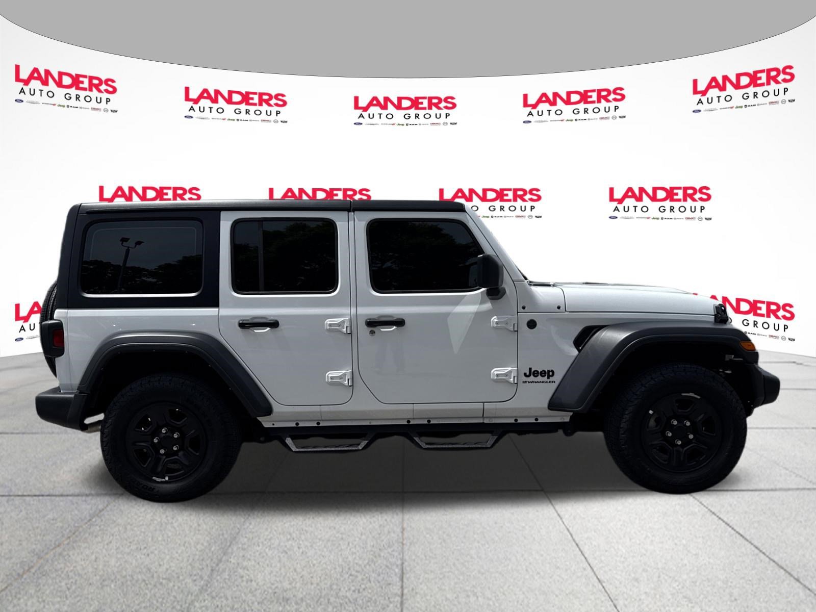 Used 2025 Jeep Wrangler Unlimited Sport AWD/4WD image 2