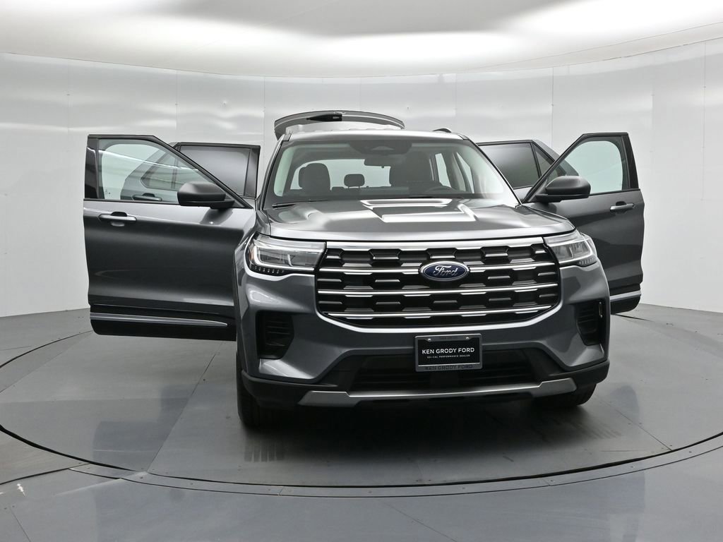 Certified 2025 Ford Explorer Active image 51