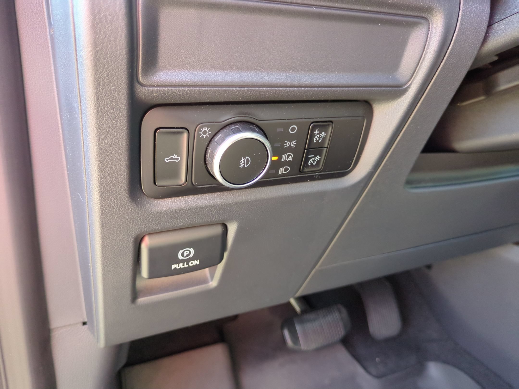 Certified 2024 Ford F150 STX RWD image 18